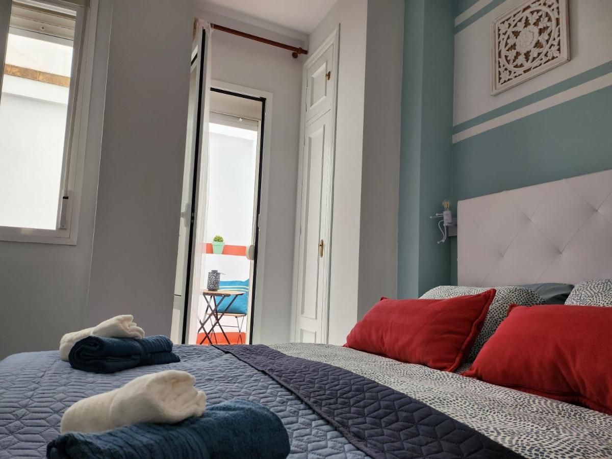 Lovely Center Apartments Seville - Balcony Lux Sol Севиля Екстериор снимка