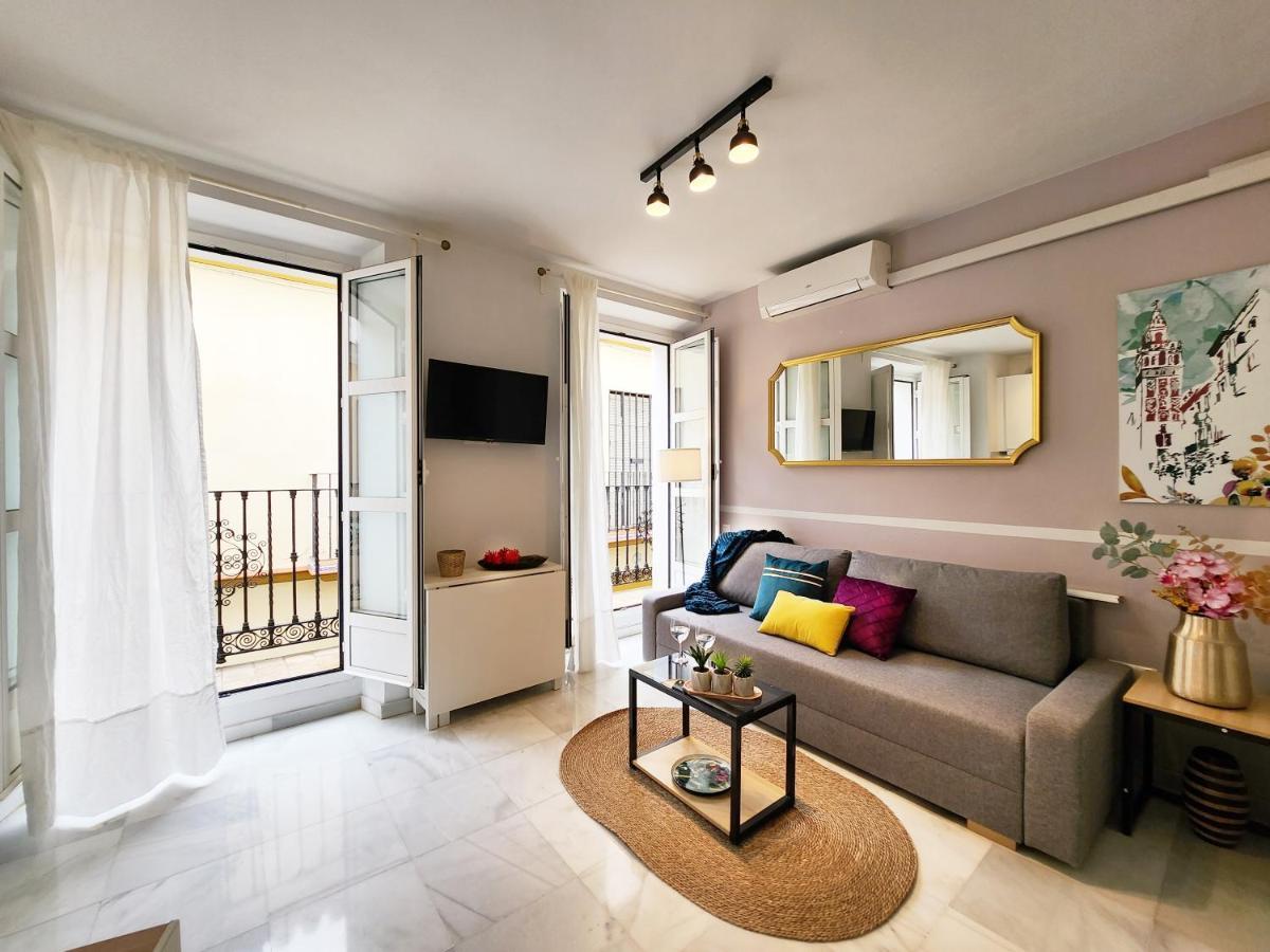 Lovely Center Apartments Seville - Balcony Lux Sol Севиля Екстериор снимка