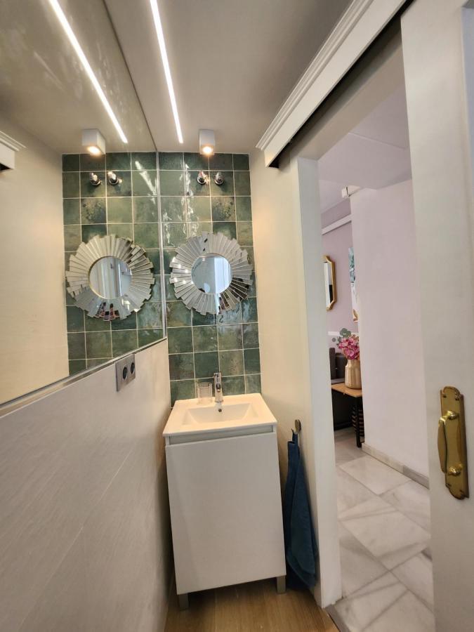 Lovely Center Apartments Seville - Balcony Lux Sol Севиля Екстериор снимка