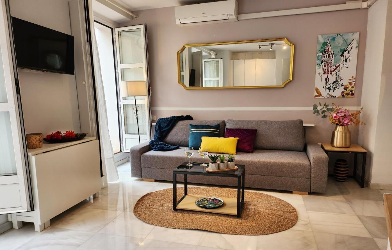 Lovely Center Apartments Seville - Balcony Lux Sol Севиля Екстериор снимка
