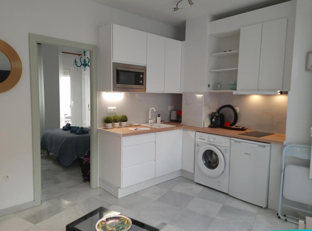 Lovely Center Apartments Seville - Balcony Lux Sol Севиля Екстериор снимка