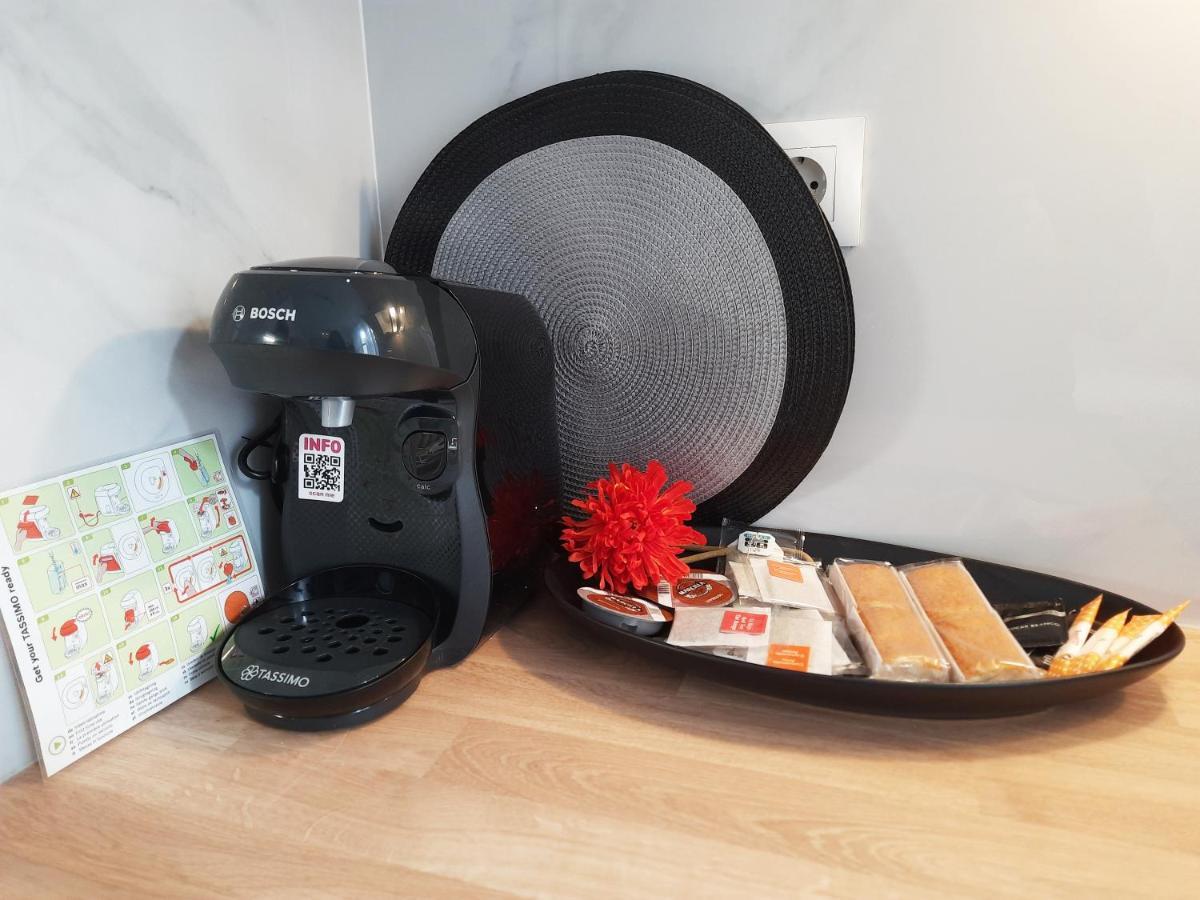 Lovely Center Apartments Seville - Balcony Lux Sol Севиля Екстериор снимка